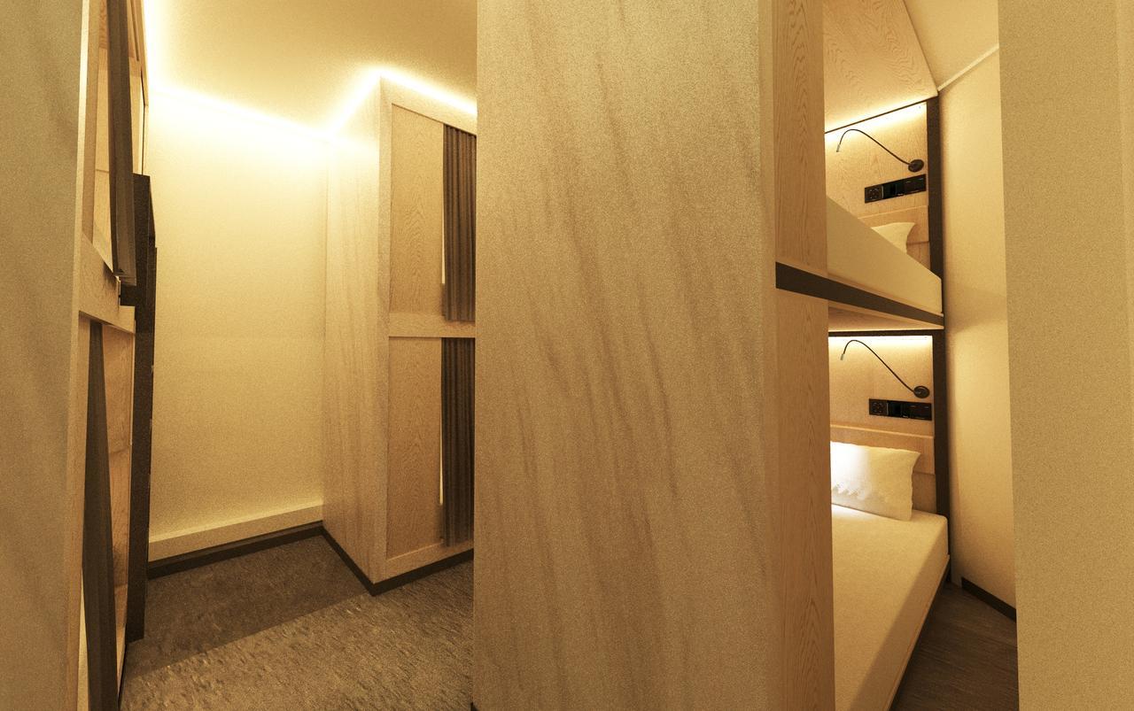 Bond Boutique Capsule Hotel @ Bugis Сингапур Экстерьер фото